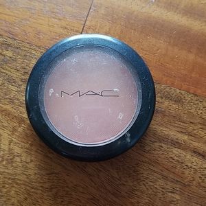 Mac blush melba